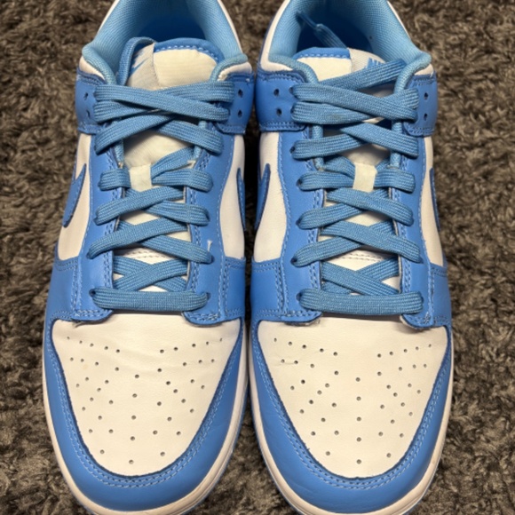 Nike Dunk Low UNC Style # DD1391-102 Men's Size 9 University Blue White - Picture 2 of 7